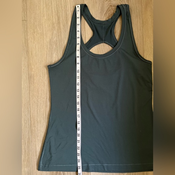 ATHLETA Nitro Green Tank EUC - Picture 7 of 9